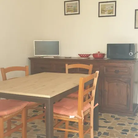 Casa Alice Vicino Al Mare بيت للعطل